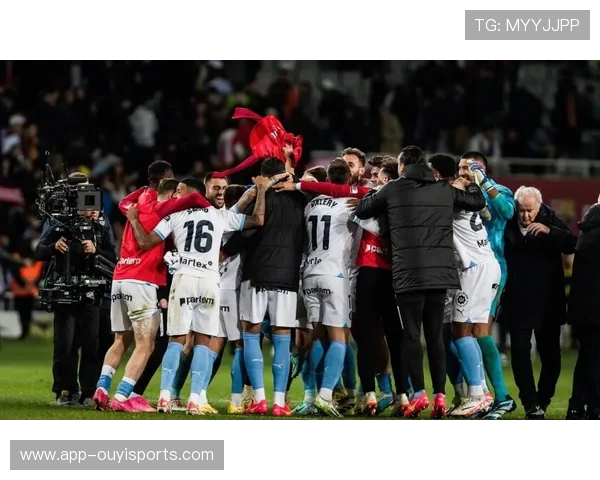 门兴主场0-0平汉堡，防守提升但进攻乏力